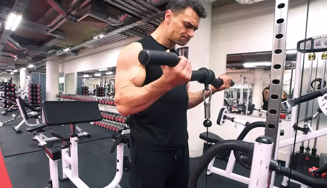 Standing Fat Grip EZ Bar Cable Bicep Curl Ultimate Performance