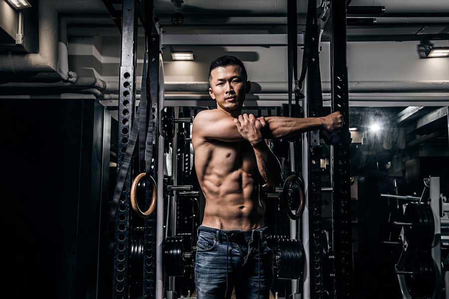  Tin-in-the-gym-stretch Ultimate Performance